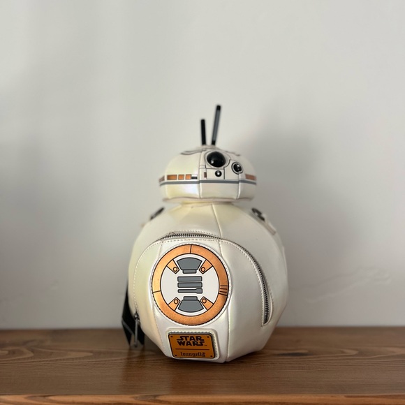 Loungefly Star Wars: The Force Awakens BB-8 Droid Figural Crossbody Bag NWT - Picture 1 of 10